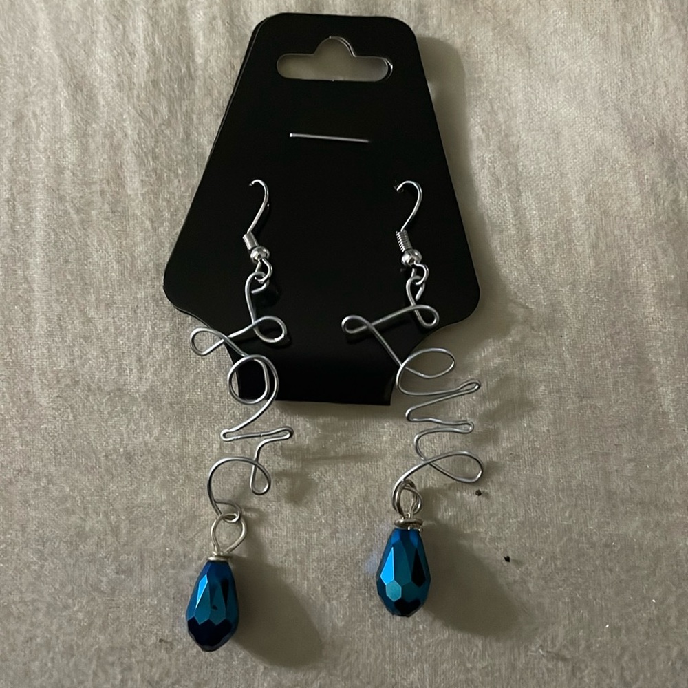 Dangle earrings